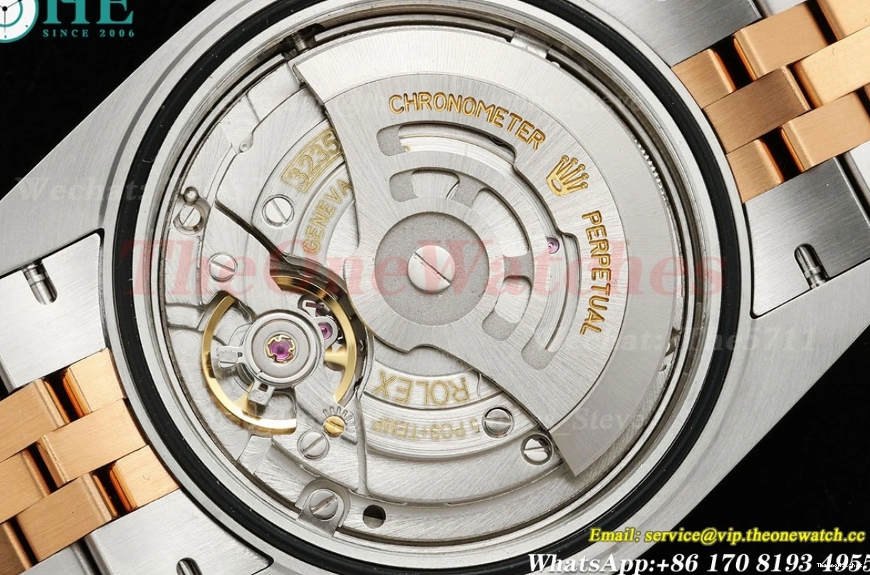 126331 A3235 Datejust Silver EWEF Textured 41mm Jub Stk SS RG 0325